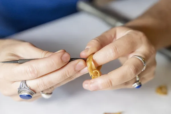 Créez votre bijou en Mitsuro Hikime avec Lila - Afbeelding nr. 2 - Wecandoo