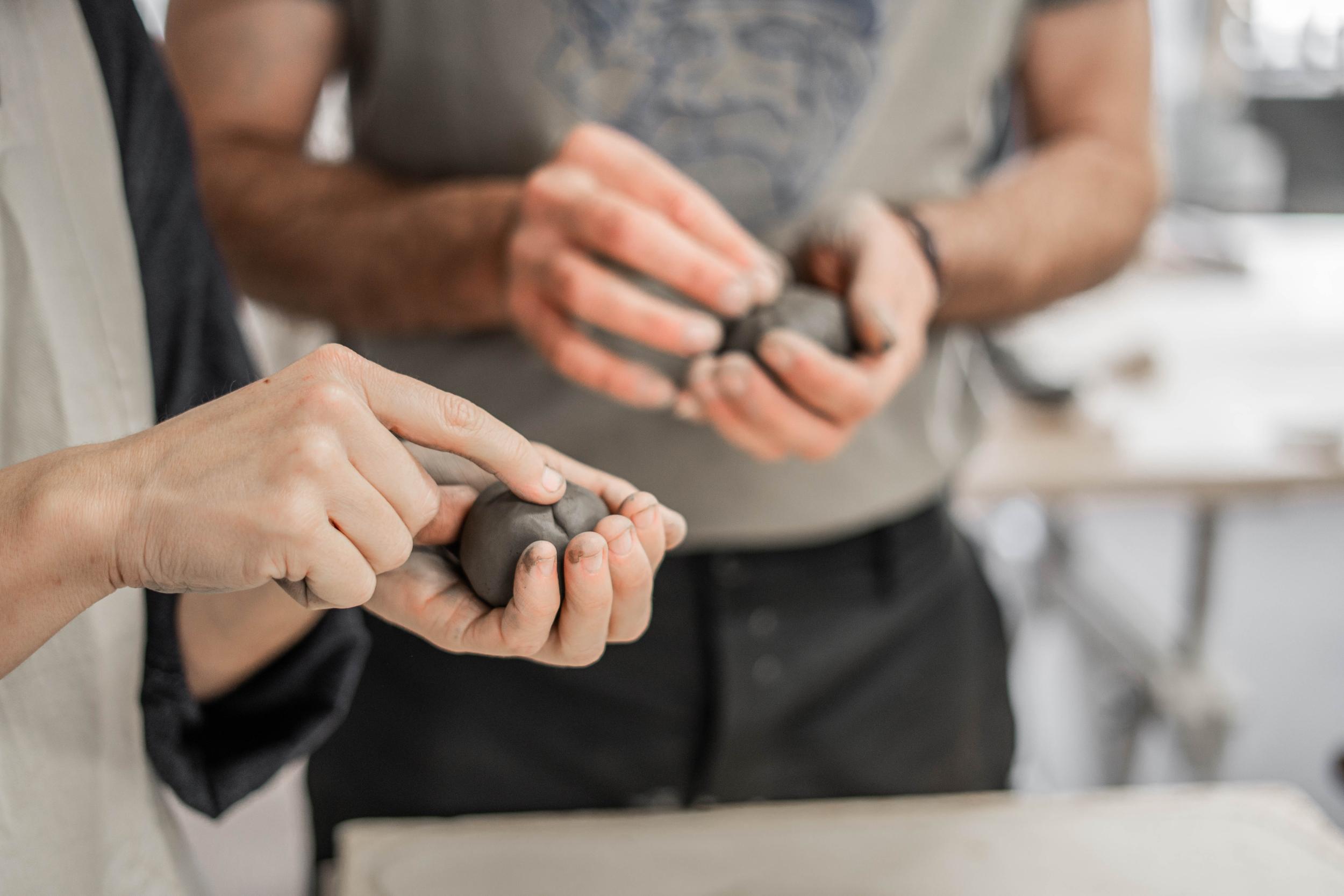 Réalisez votre sifflet en argile avec Marcela - Image n°8 - Wecandoo