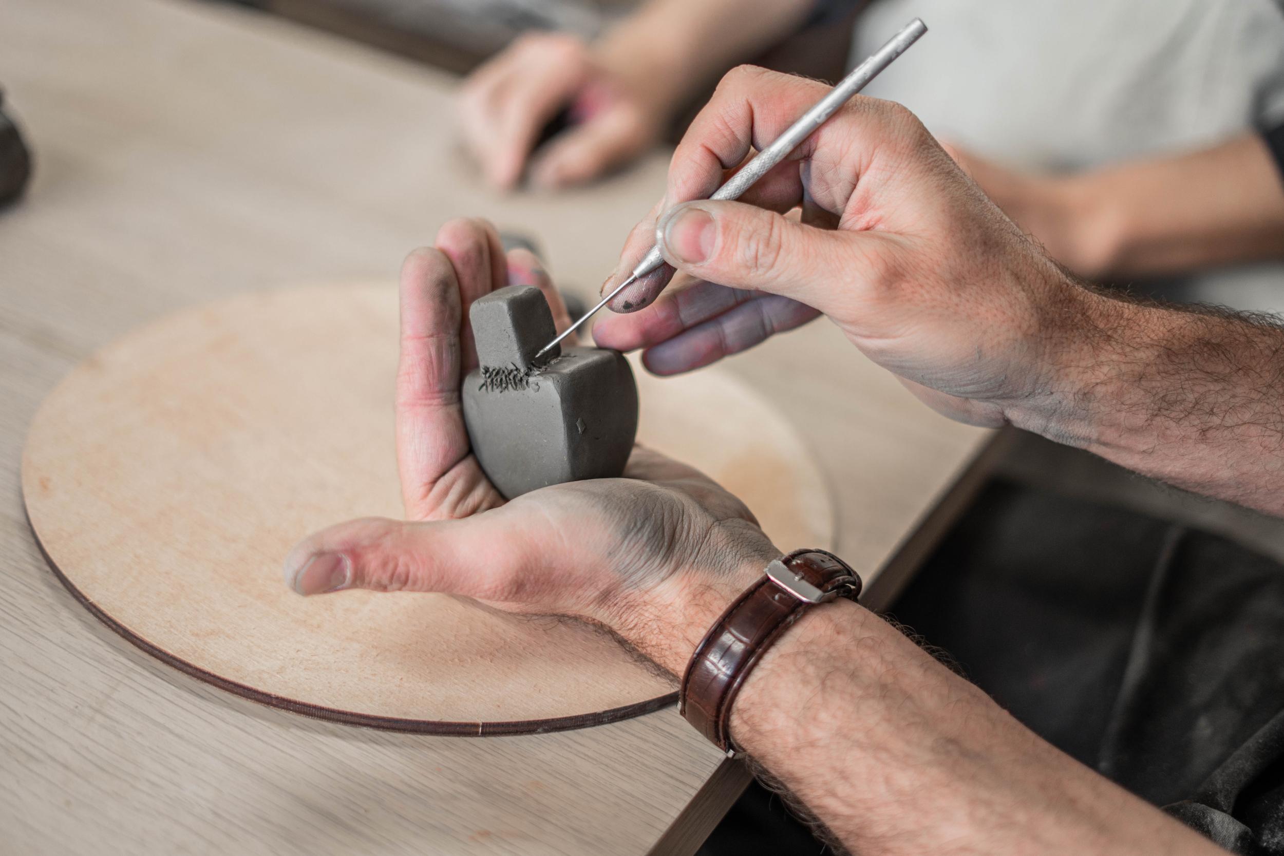 Réalisez votre sifflet en argile avec Marcela - Image n°5 - Wecandoo