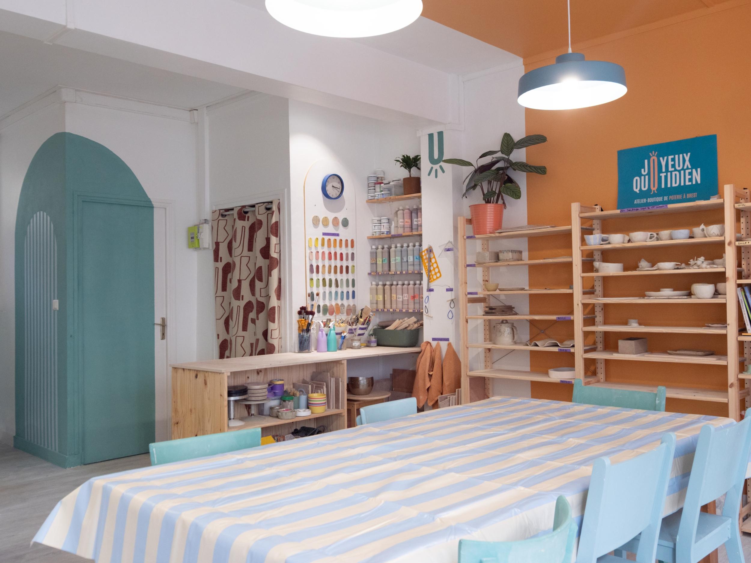 Créez vos boucles d'oreilles en céramique avec Cécile - Image n°11 - Wecandoo