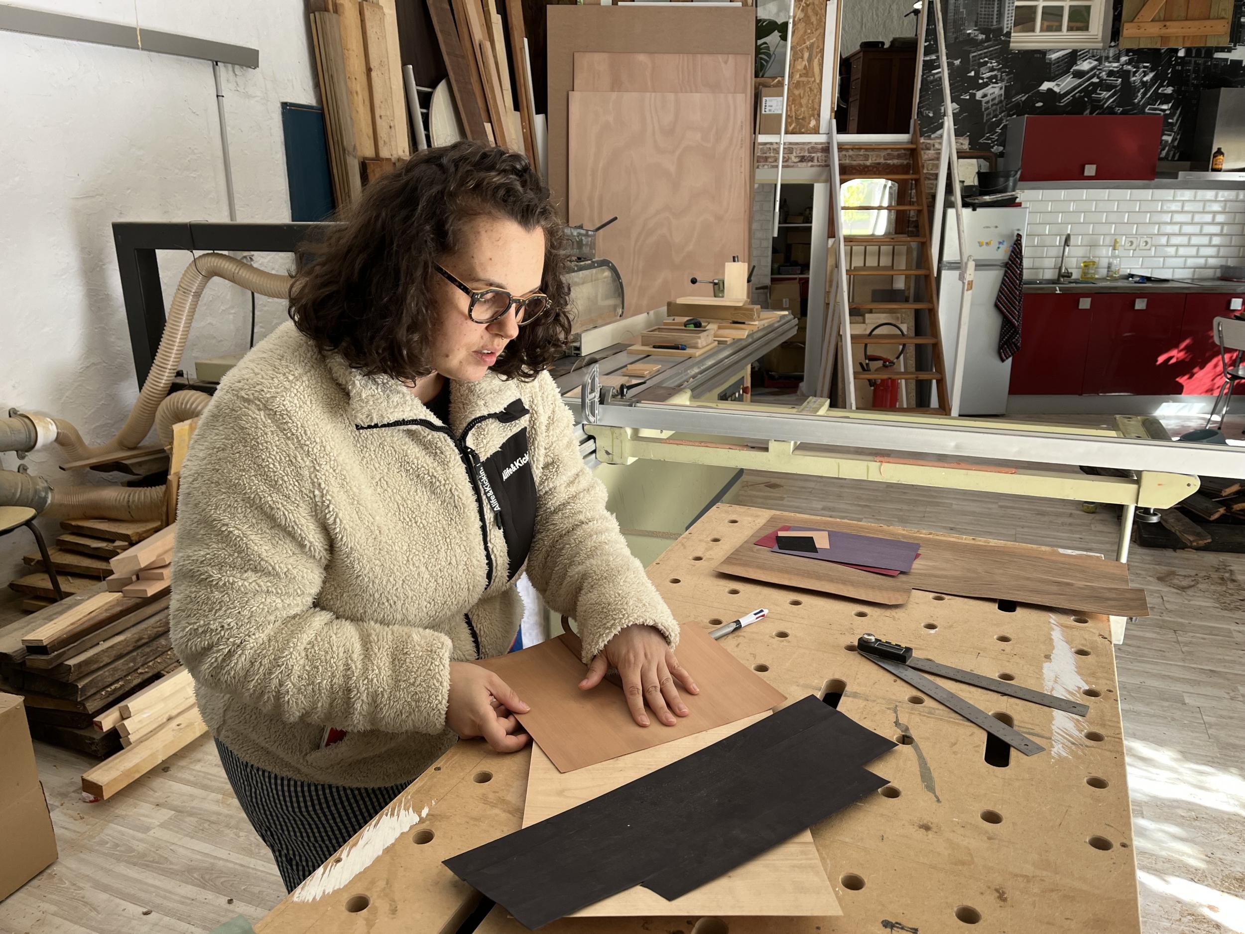 Personnalisez votre planche de skateboard décorative sur une journée avec Jonathan - Image n°4 - Wecandoo