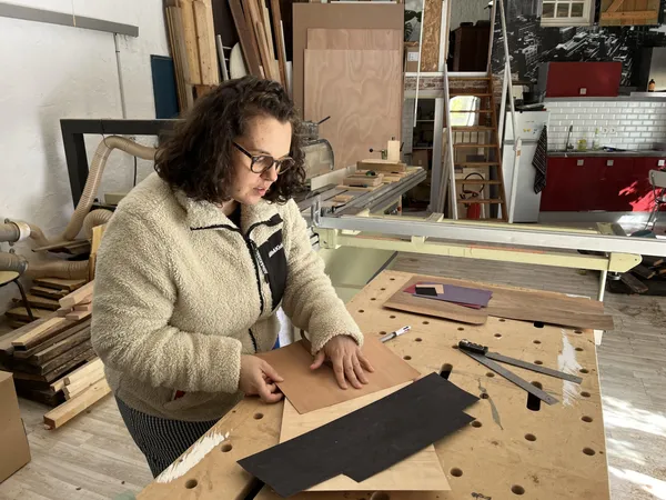 Personnalisez votre planche de skateboard décorative sur une journée avec Jonathan - Afbeelding nr. 4 - Wecandoo