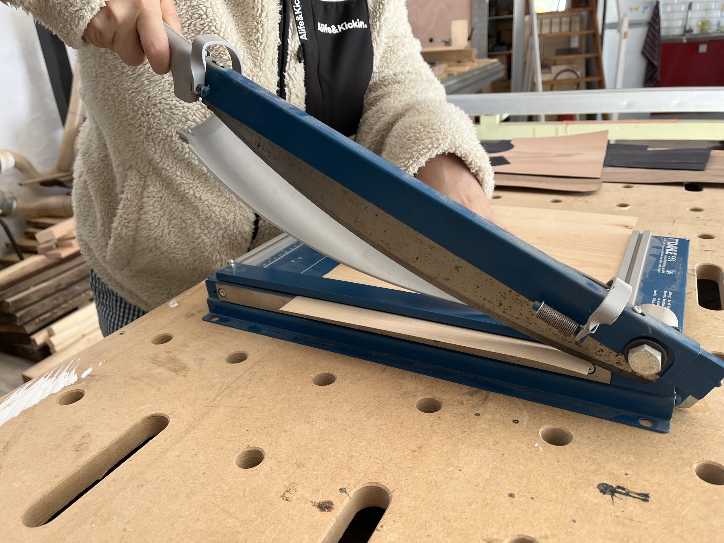 Personnalisez votre planche de skateboard décorative sur une journée avec Jonathan - Image n°7 - Wecandoo