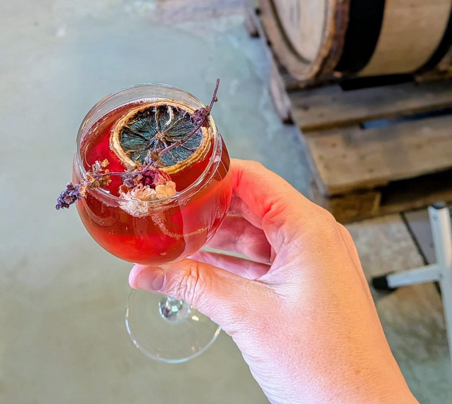 Créez vos cocktails naturels avec Arnaud et Chloé - Image n°4 - Wecandoo