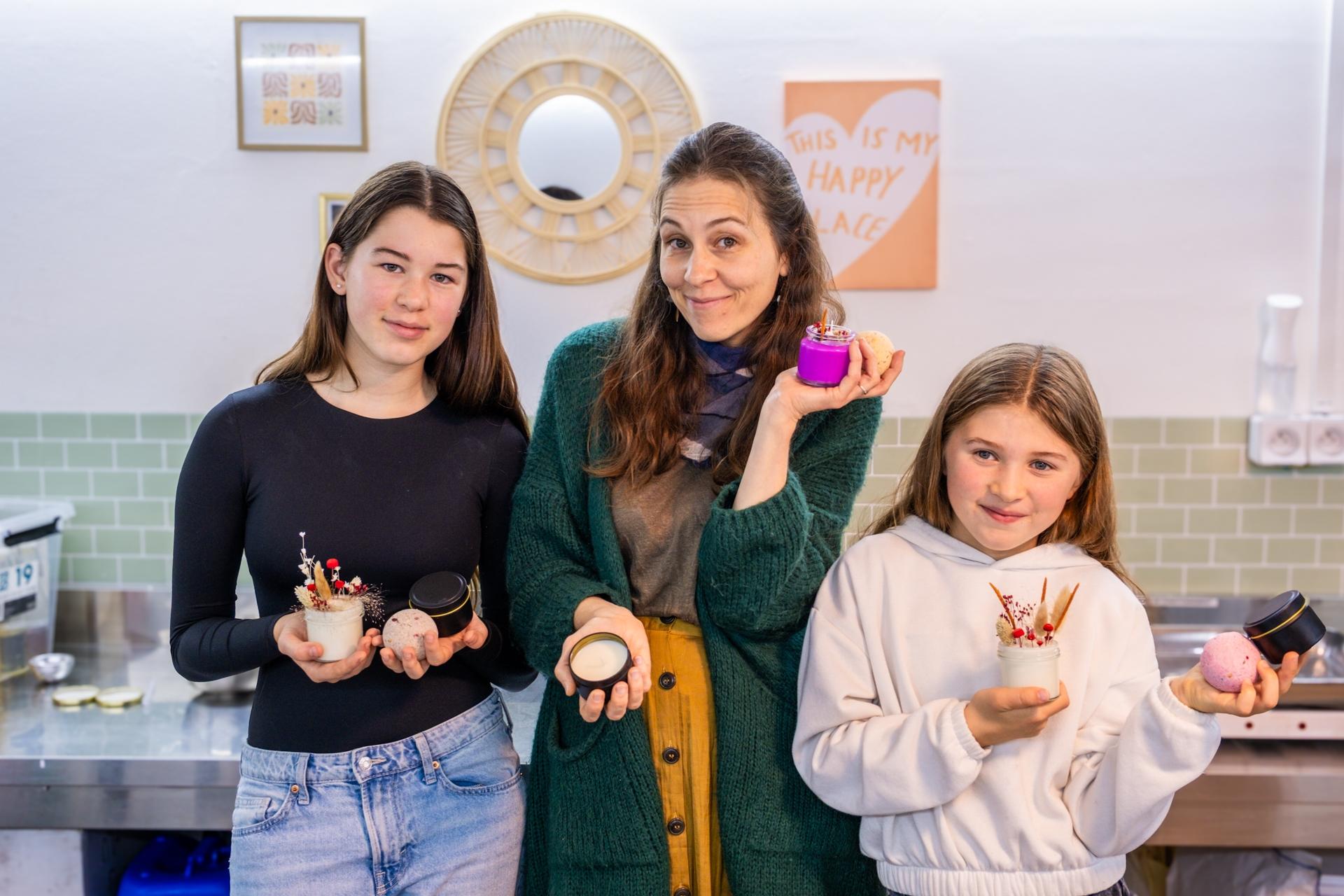 Créez votre kit de bien-être : bougie parfumée, de massage et bombe de bain avec Cloé - Image n°4 - Wecandoo