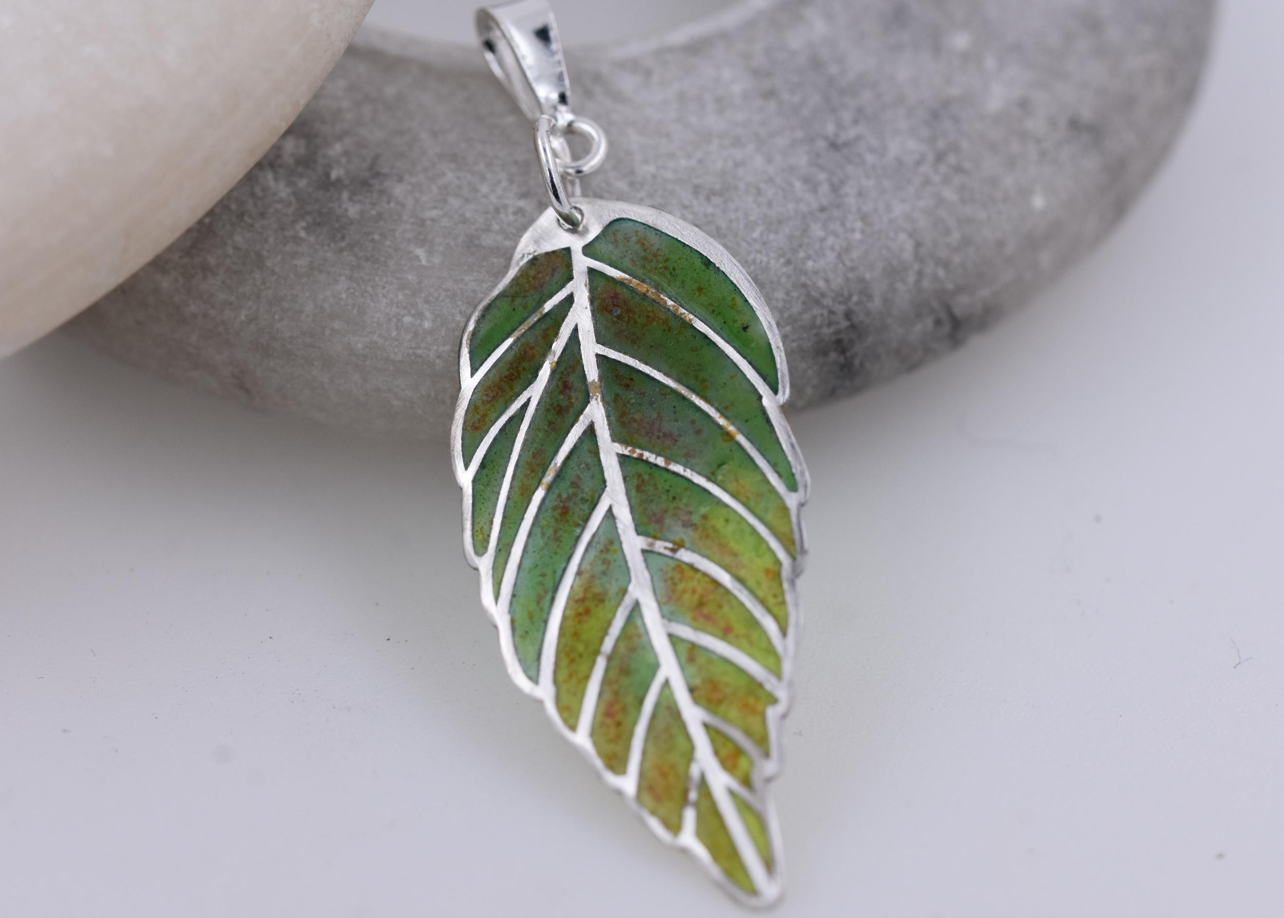 Créez votre bijou en émail sur argent avec Claudia - Image n°6 - Wecandoo