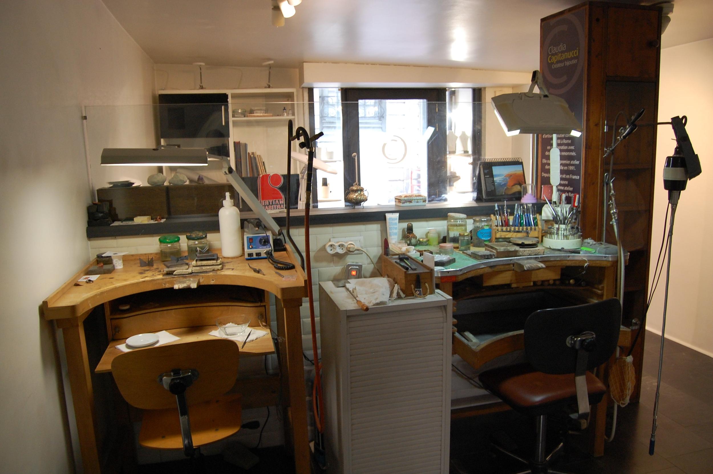 Créez votre bijou en émail sur argent avec Claudia - Image n°8 - Wecandoo