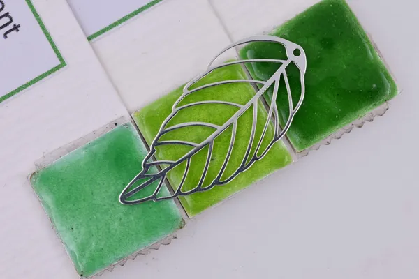 Créez votre bijou en émail sur argent avec Claudia - Image n°4 - Wecandoo