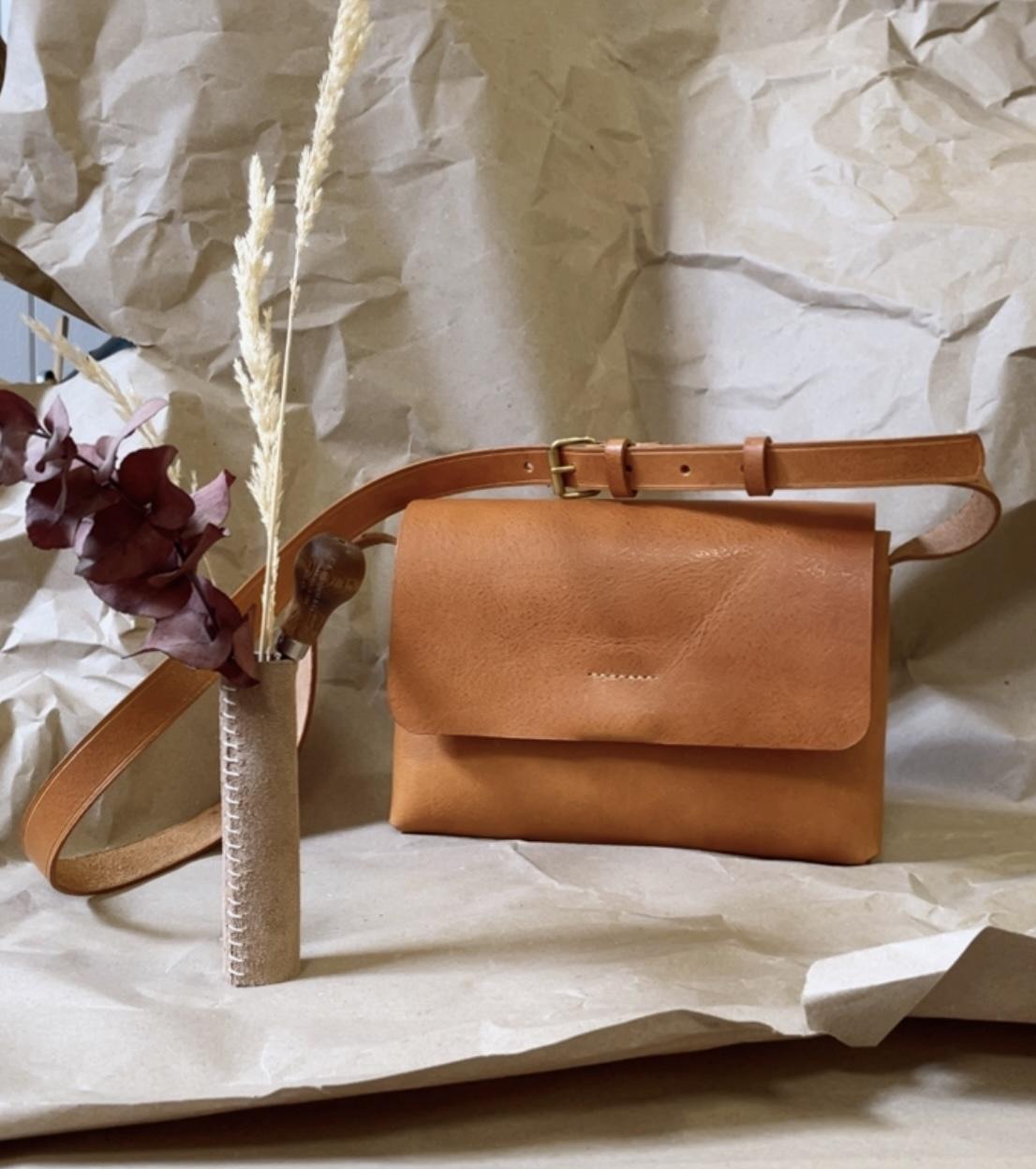 Créez votre sac en cuir avec Camille - Image n°1 - Wecandoo