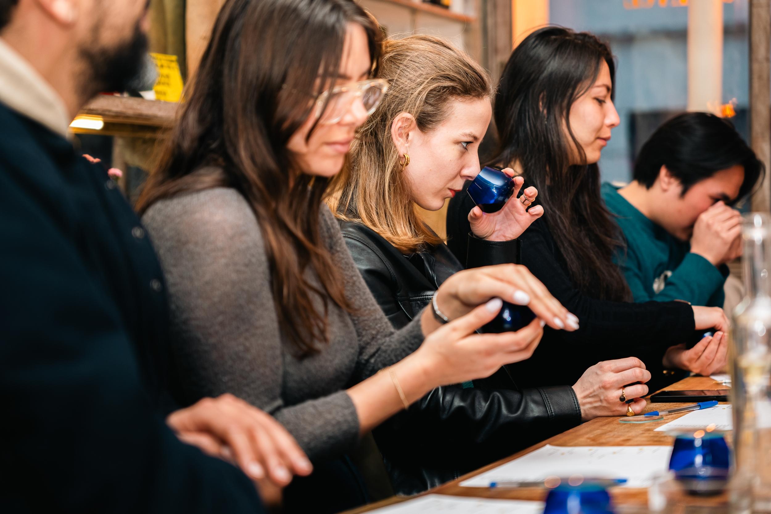 Initiez-vous à la dégustation d’huile d’olive avec Daniel et Fémi - Image n°6 - Wecandoo