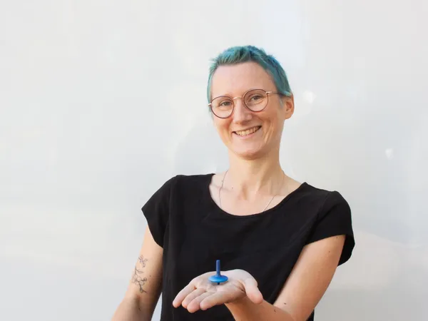 Fabriquez votre coffret de toupies recyclées en famille avec Christophe et Mariane - Image n°4 - Wecandoo