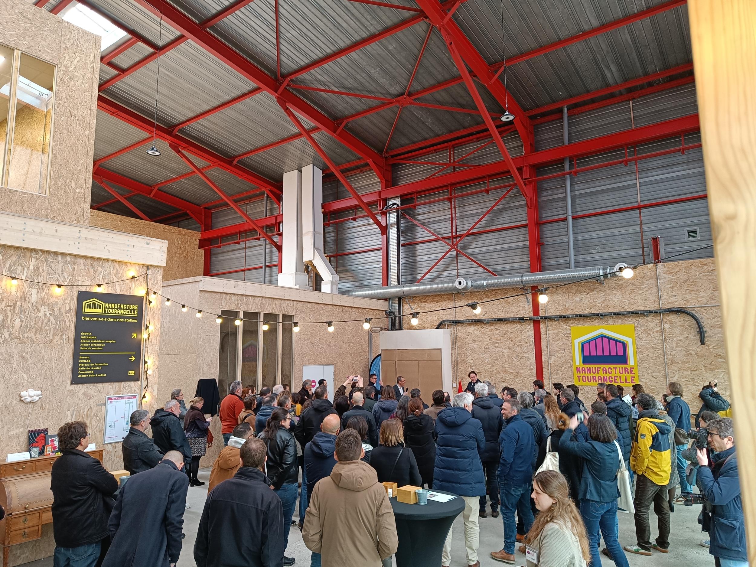 Fabriquez votre coffret de toupies recyclées en famille avec Christophe et Mariane - Image n°7 - Wecandoo