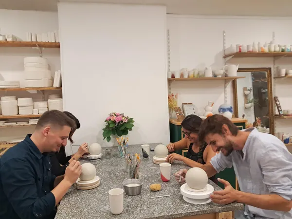 Gravez votre petit luminaire en porcelaine avec Gaële - Image n°4 - Wecandoo