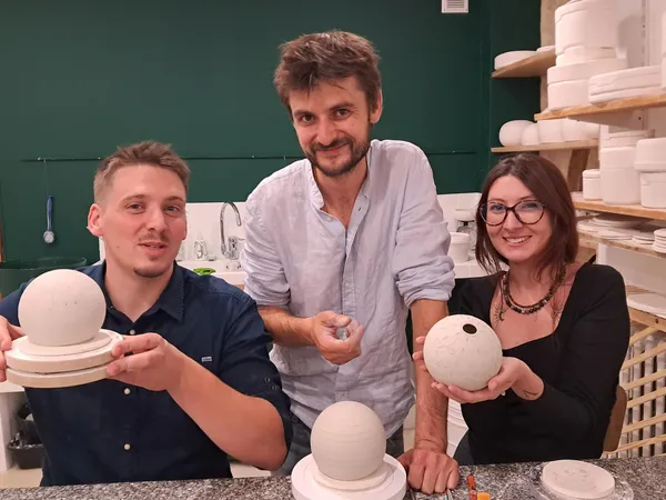 Gravez votre petit luminaire en porcelaine avec Gaële - Image n°3 - Wecandoo