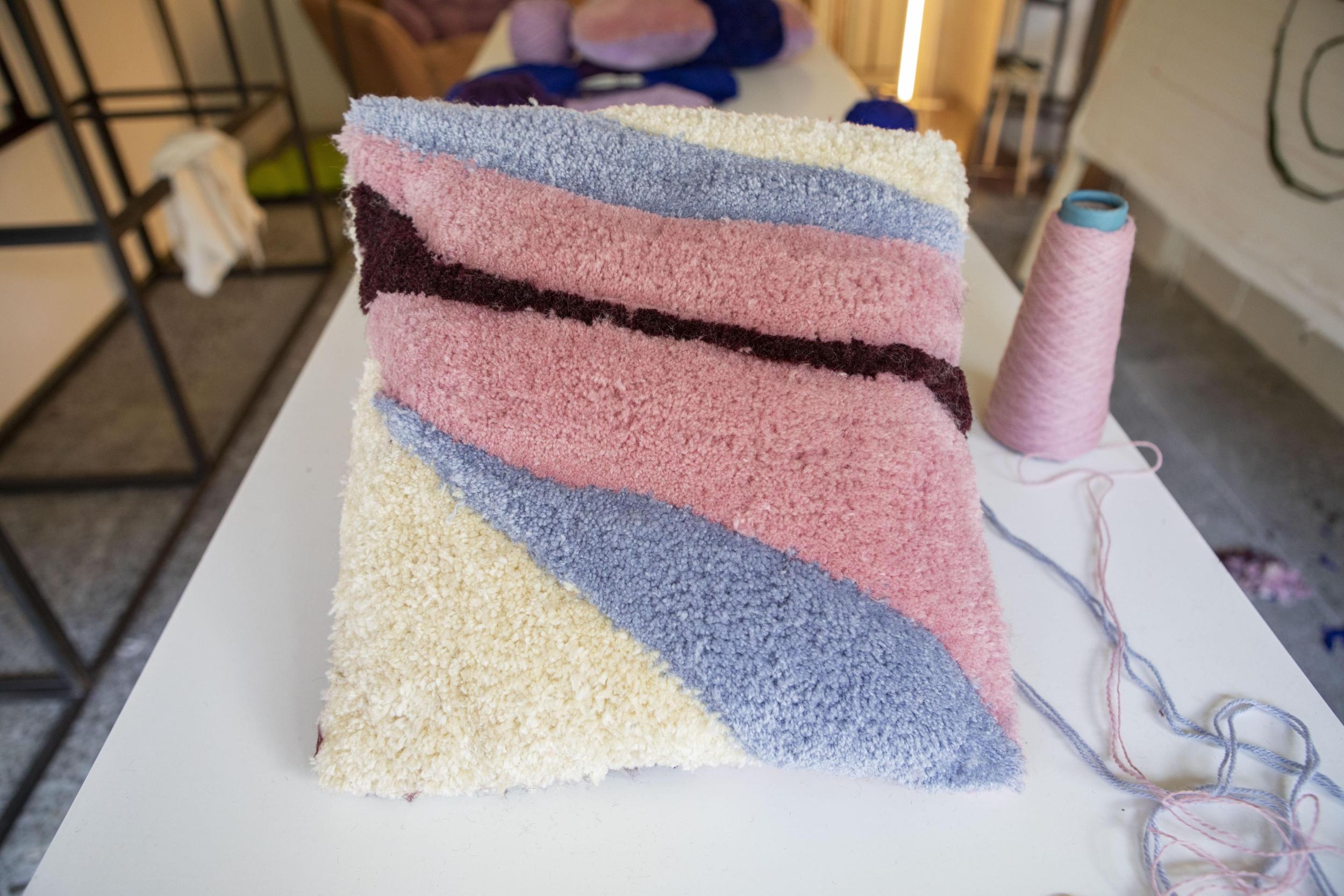 Tuftez votre coussin avec Yann - Image n°7 - Wecandoo