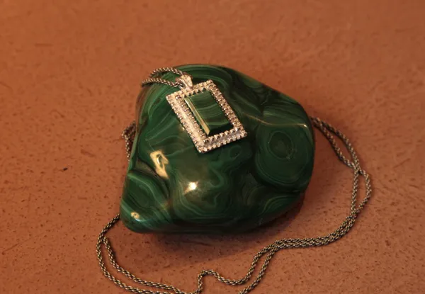 Réalisez votre médaillon et pierre naturelle