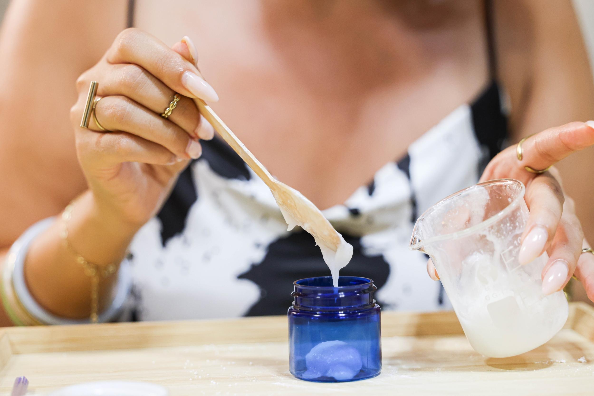 Réalisez votre crème visage et votre déodorant - Image n°1 - Wecandoo