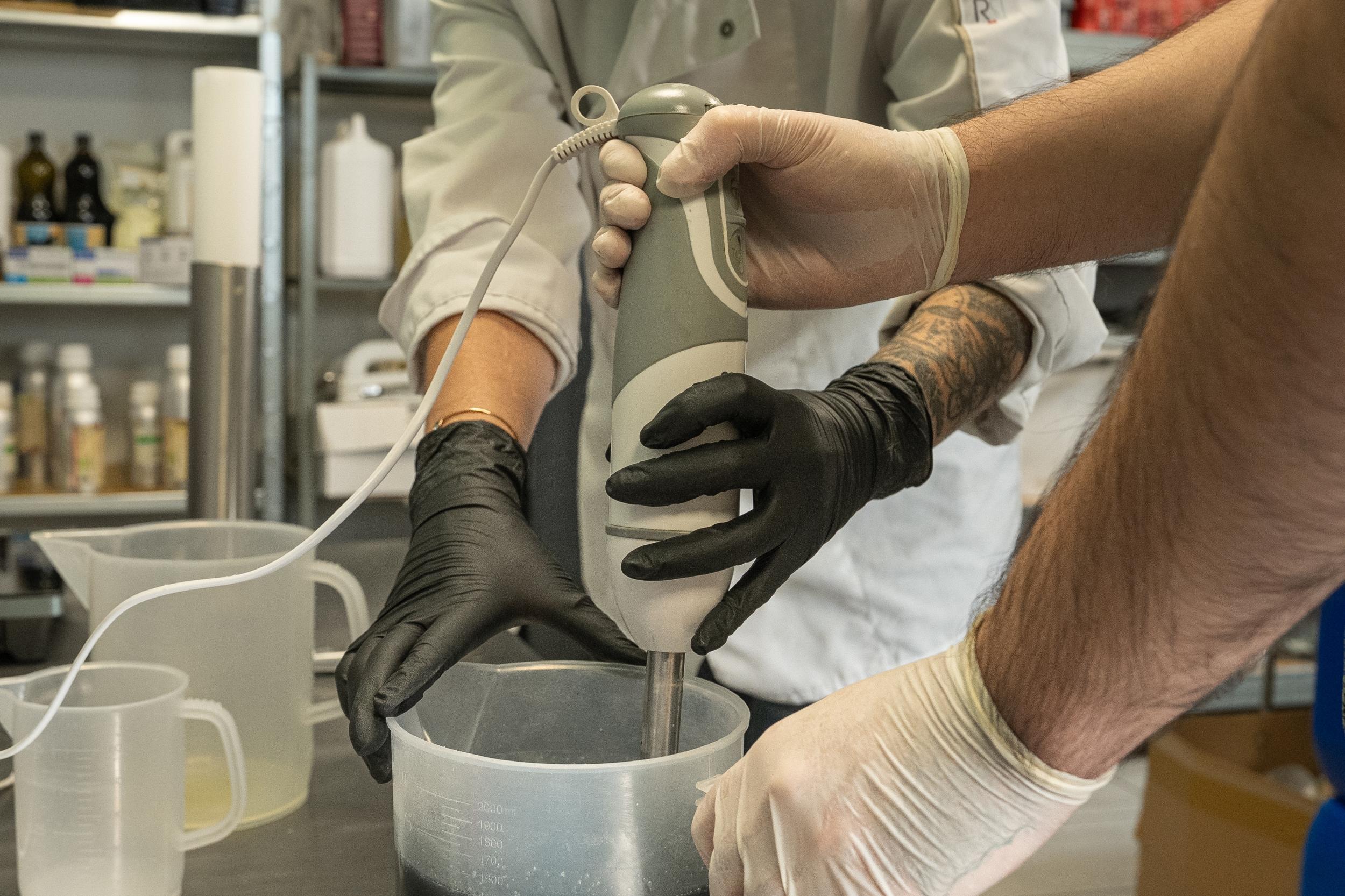 Fabriquez votre savon ménager avec Éloïse - Image n°7 - Wecandoo