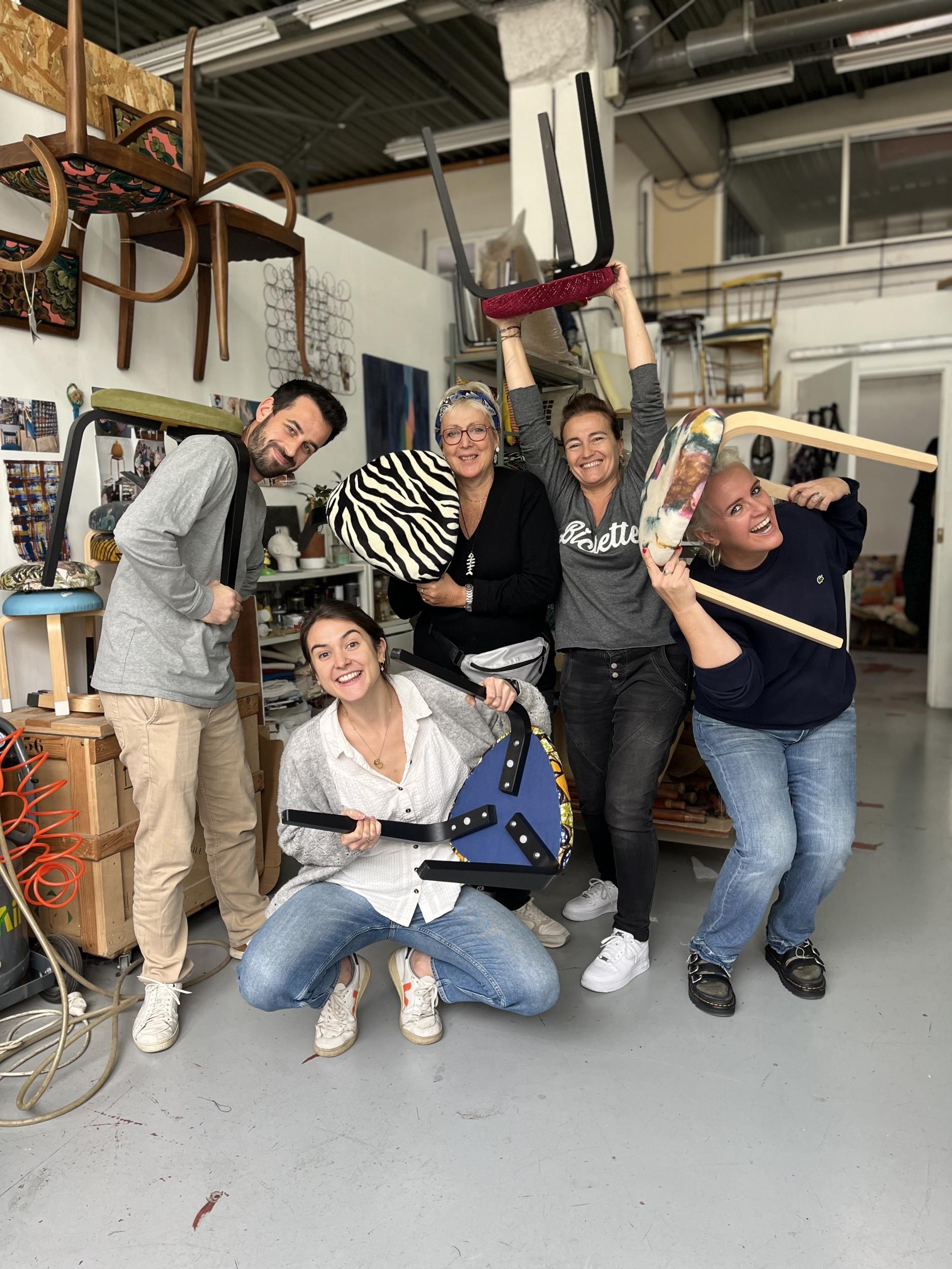 Tapissez votre tabouret unique - Afbeelding nr. 11 - Wecandoo