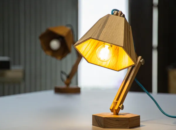 Réalisez votre lampe en bois