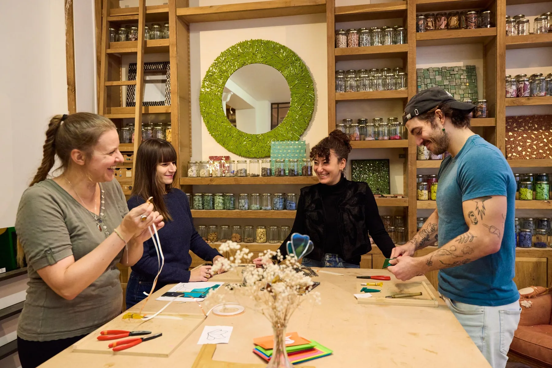 Réalisez votre fleur en vitrail Tiffany avec Marion - Image n°3 - Wecandoo