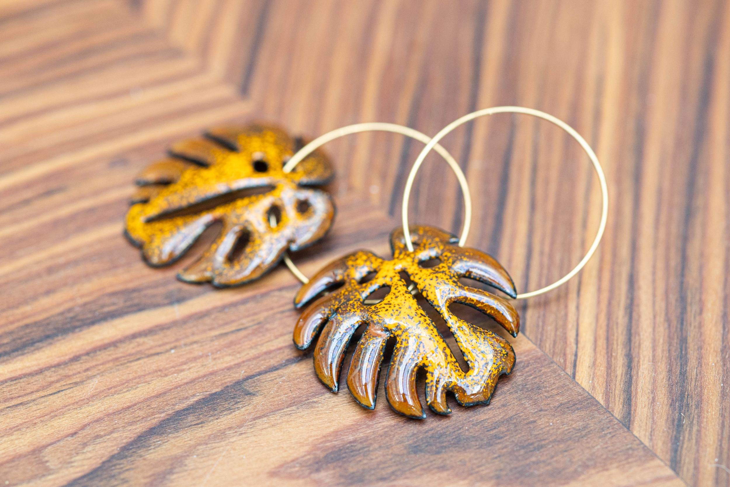 Fabriquez vos boucles d'oreilles émaillées avec Patricia - Image n°1 - Wecandoo