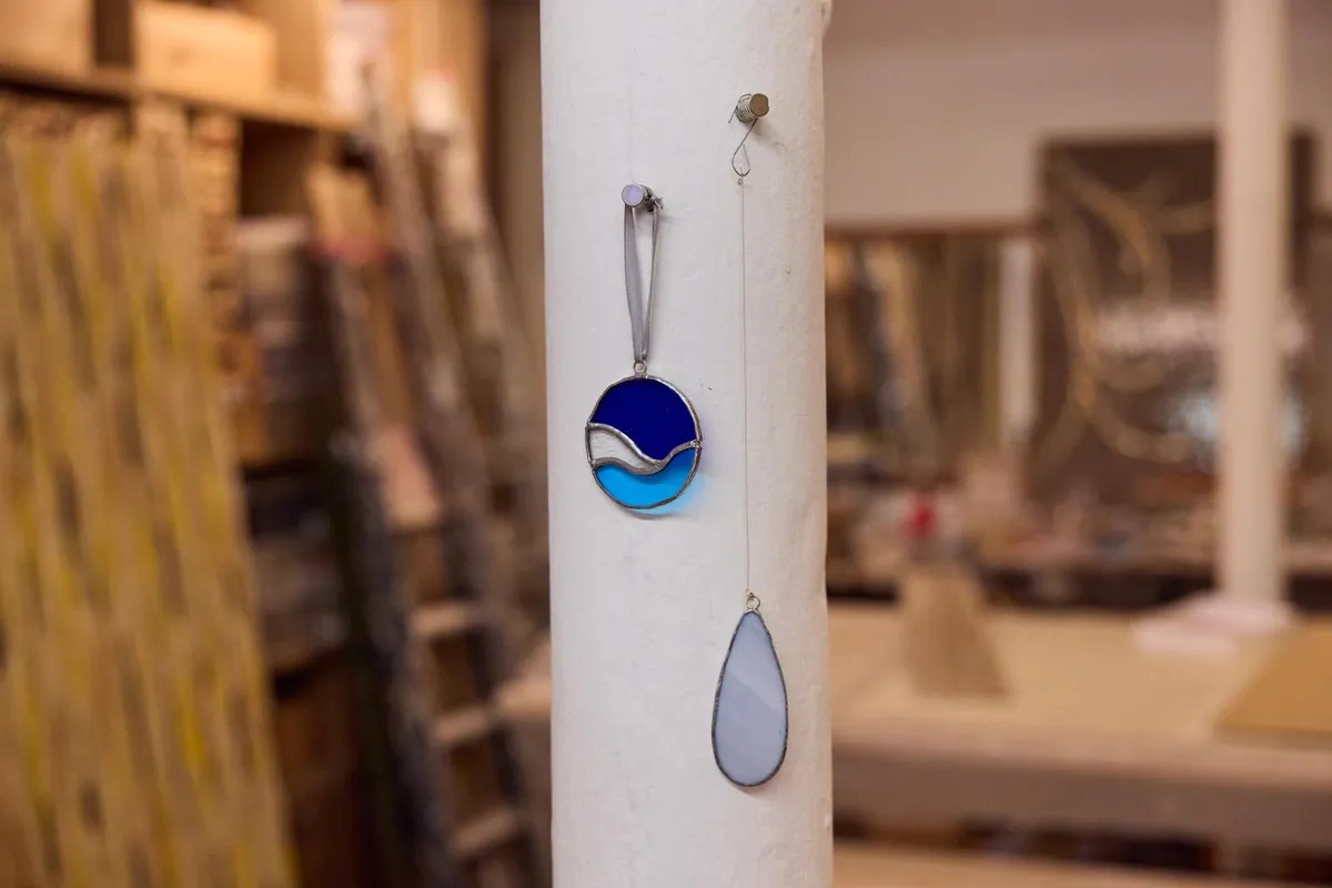 Créez un vitrail suspendu autour d'un apéro