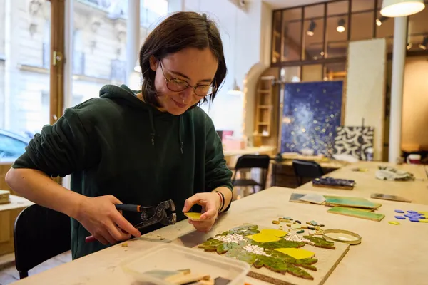 Réalisez votre œuvre en mosaïque avec Alexandra - Image n°4 - Wecandoo