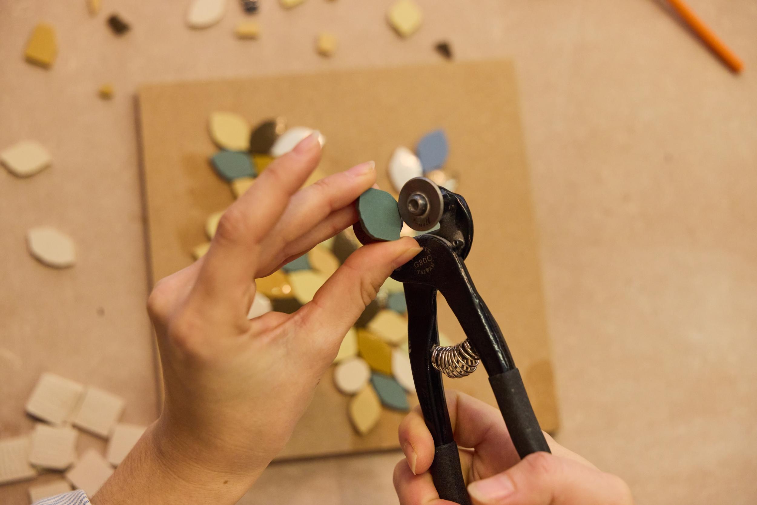 Réalisez votre œuvre en mosaïque avec Alexandra - Image n°1 - Wecandoo