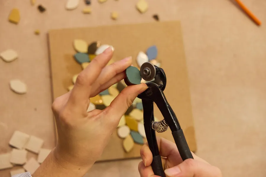 Réalisez votre œuvre en mosaïque avec Alexandra - Image n°1 - Wecandoo