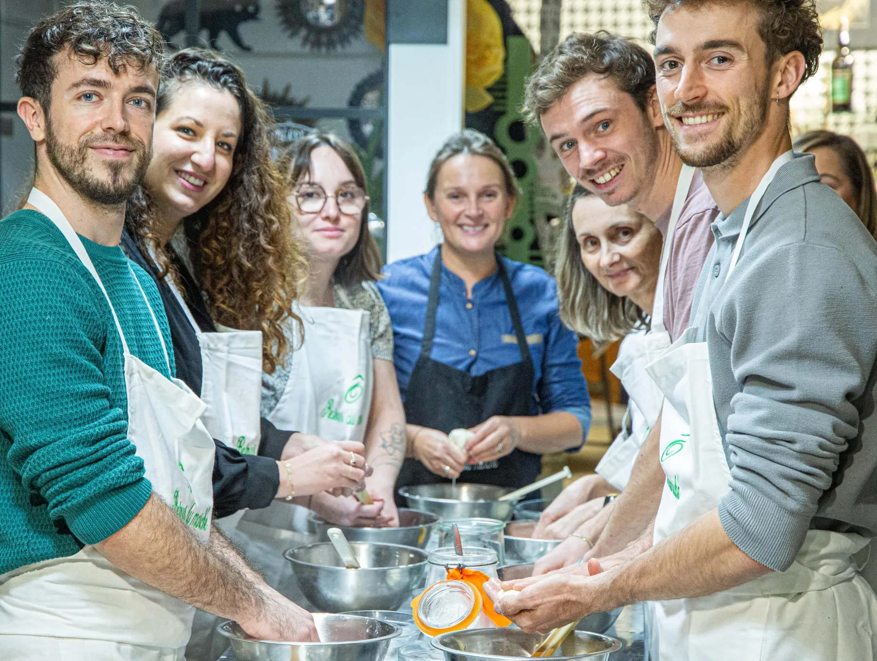 Confectionnez votre burrata aromatisée selon la saison, votre mozzarella et tresse au lait cru de chèvre - Image n°3 - Wecandoo