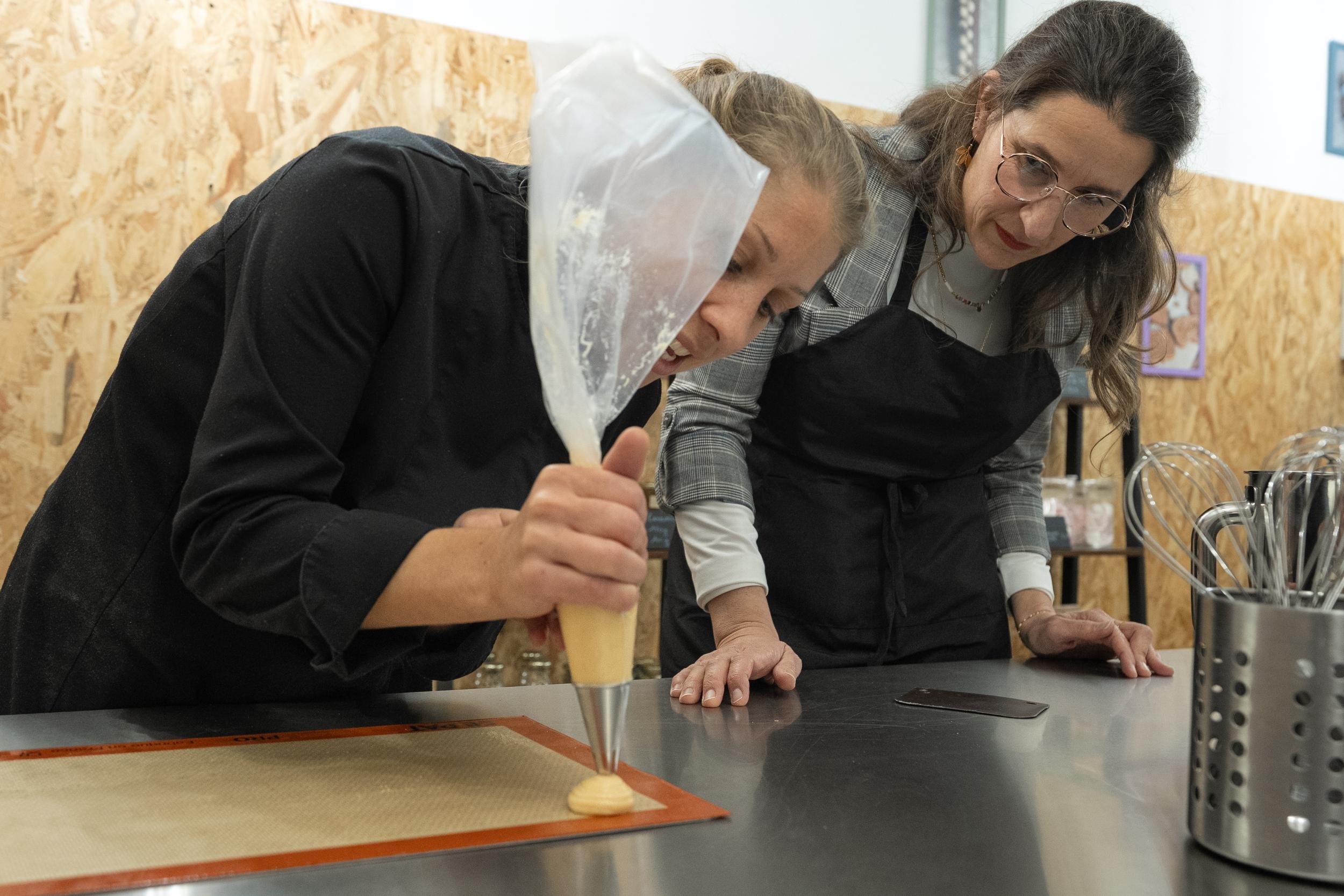 Réalisez vos choux pâtissiers ou une charlotte gourmande avec Delphine - Image n°10 - Wecandoo