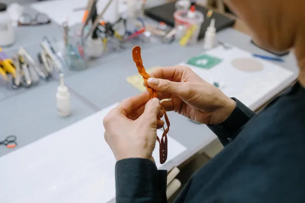 Créez vos bijoux en cuir avec Myriam - Afbeelding nr. 5 - Wecandoo