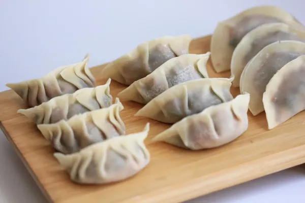 Réalisez trois sortes de raviolis asiatiques