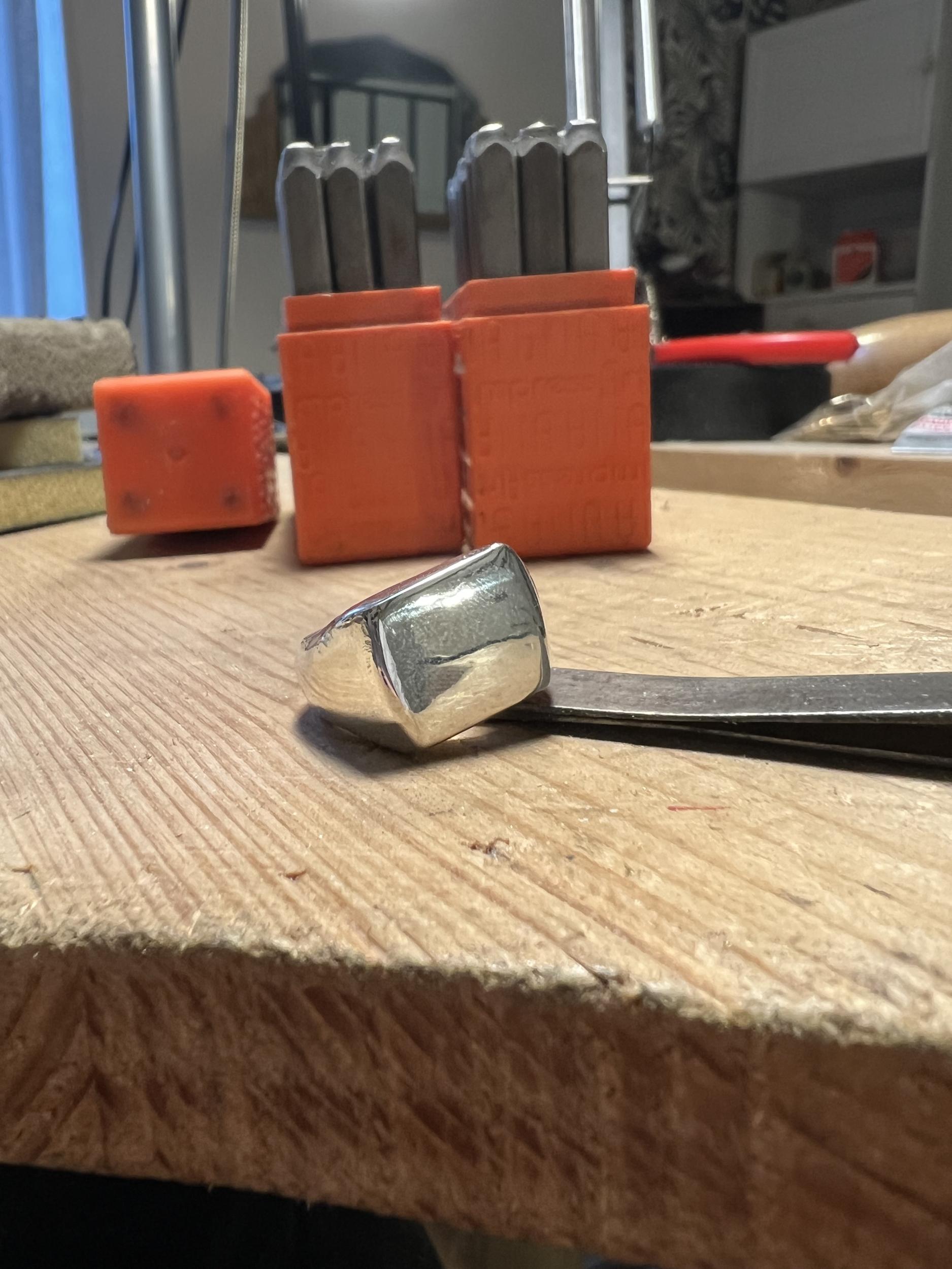 Créez votre bijou personnalisé en argent avec Anaïs - 2J - Image n°12 - Wecandoo