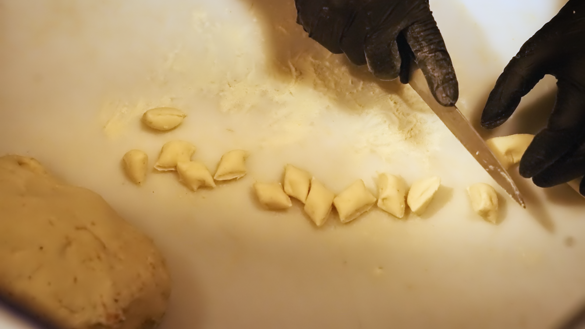 Cuisinez vos gnocchi à la ricotta avec Julien et l'équipe de la Latteria - Image n°6 - Wecandoo