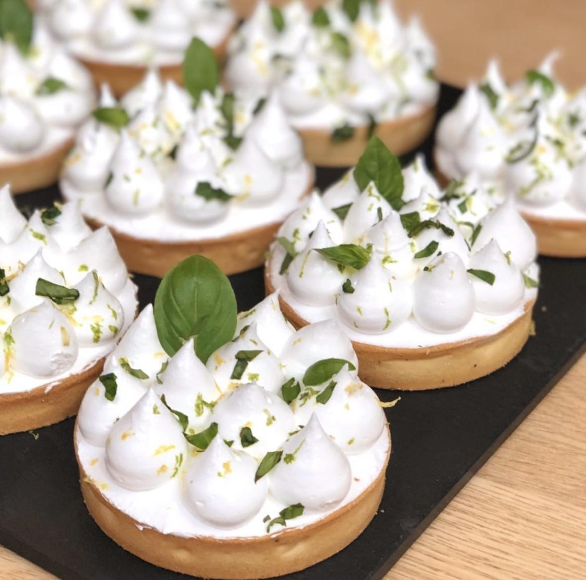 Créez vos tartelettes citron meringué ou chocolat caramel avec Santillane - Image n°7 - Wecandoo