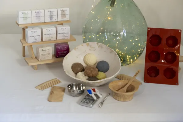 Fabriquez votre duo de soins capillaires solides avec Stéphanie - Image n°5 - Wecandoo