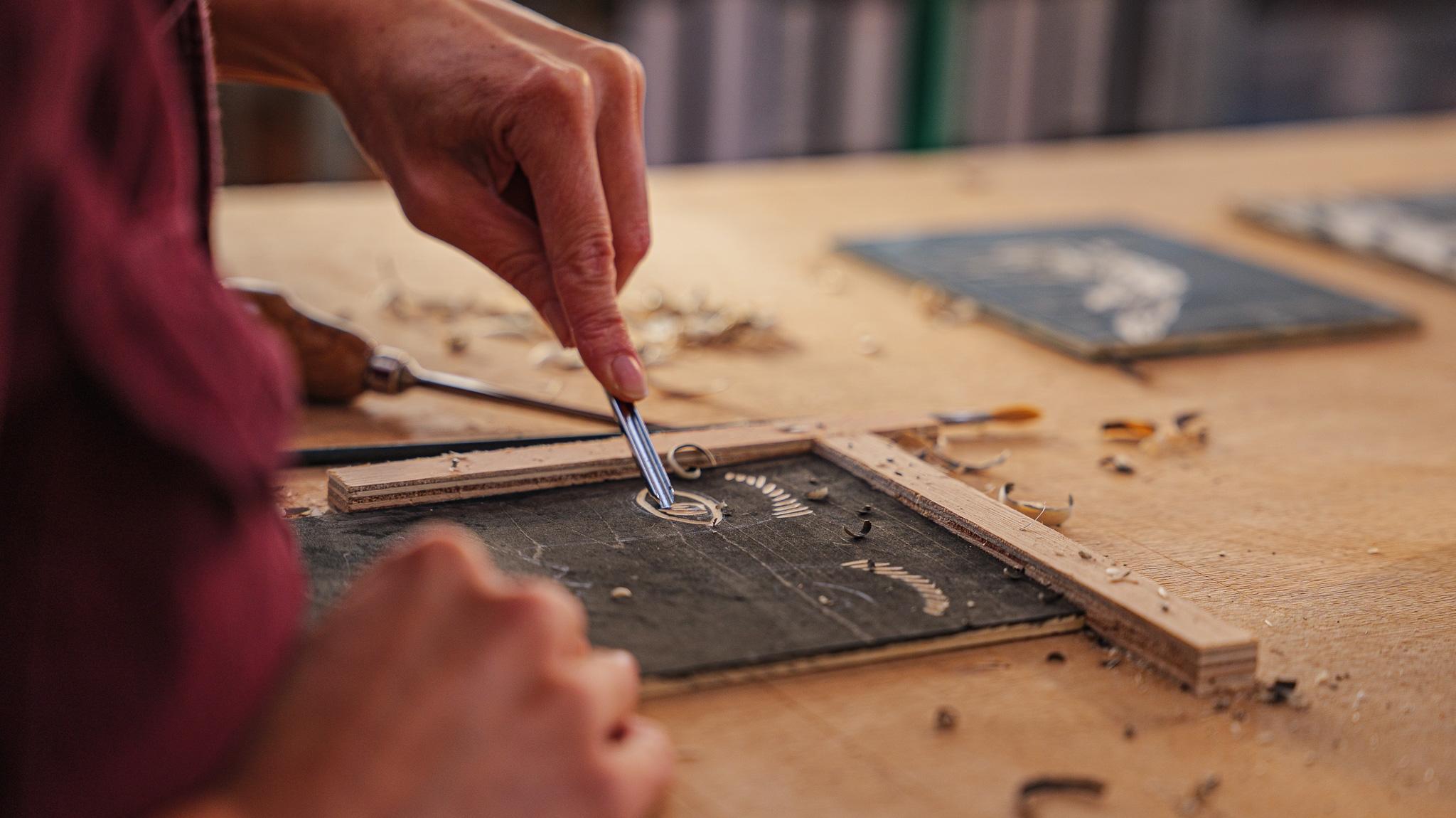 Découvrez la gravure sur bois ou lino avec Juliette - Image n°2 - Wecandoo