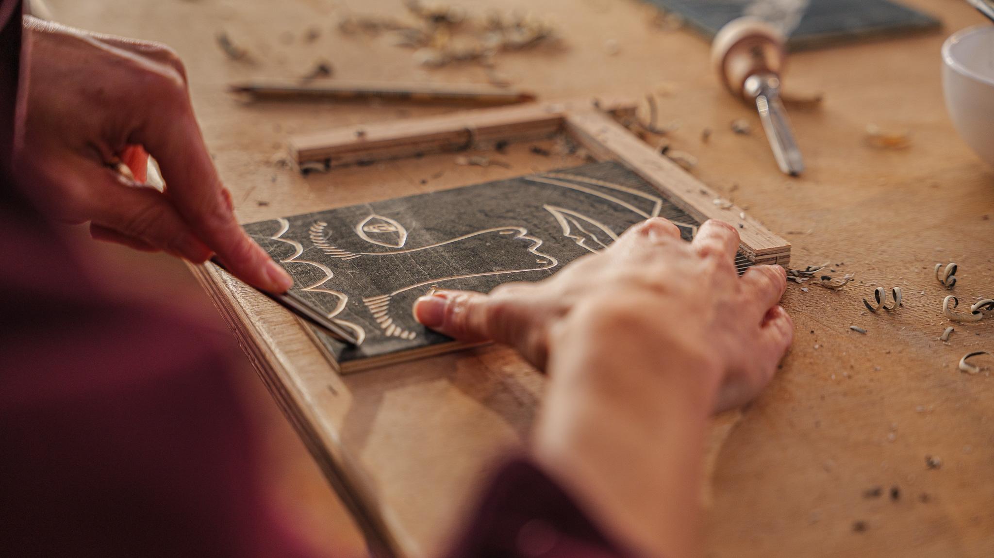 Découvrez la gravure sur bois ou lino avec Juliette - Image n°8 - Wecandoo