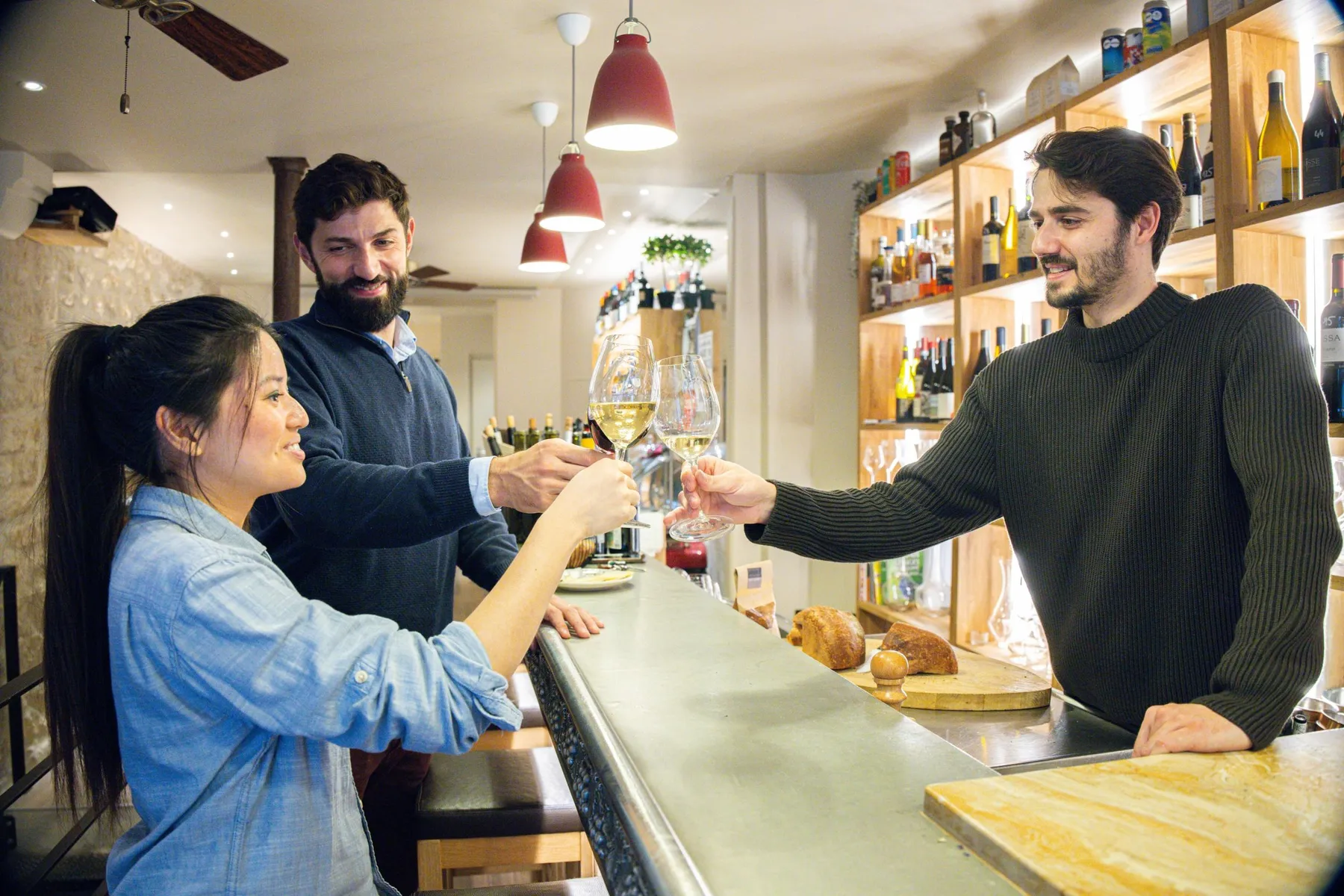 Dégustez 5 vins accompagnés de préparations maison avec Matthieu - Image n°2 - Wecandoo