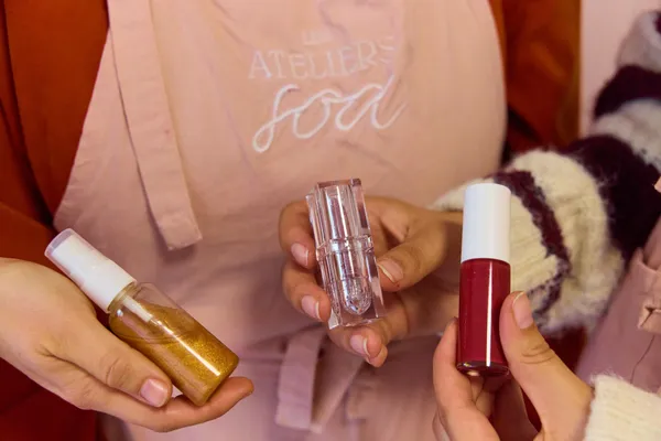 Créez votre brume, huile scintillante ou crème pour les mains avec Nathalie - Image n°4 - Wecandoo