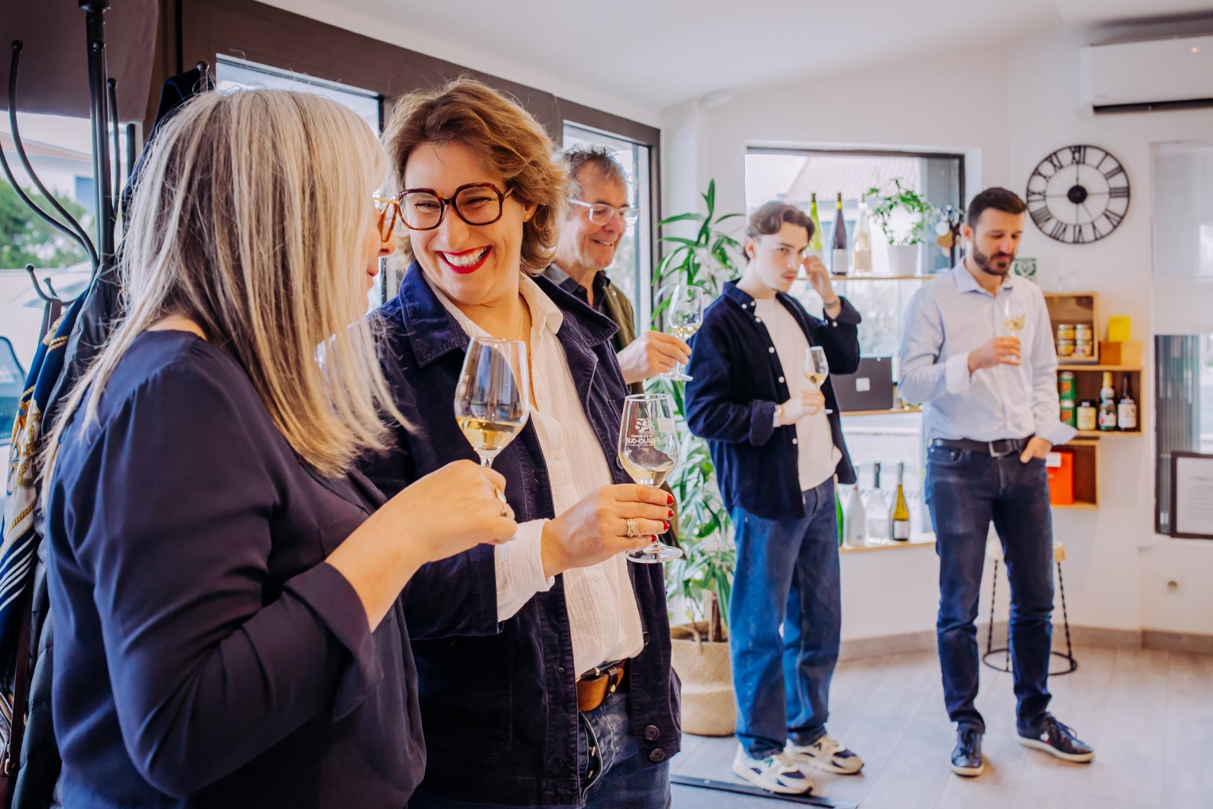 Découvrez l'univers des vins pétillants avec Isabelle - Image n°4 - Wecandoo