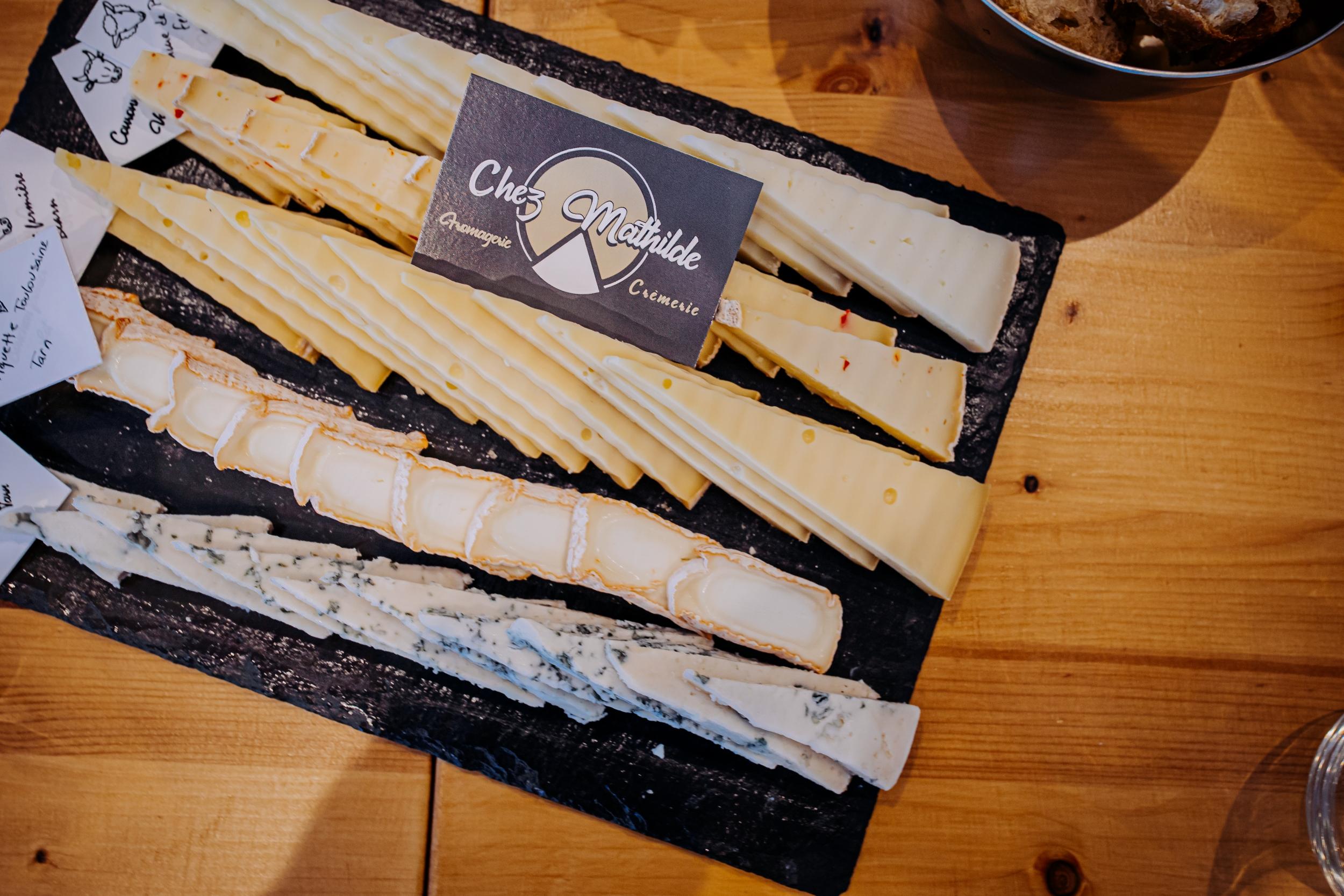 Goûtez les vins des régions de France accompagnés de fromage et charcuterie - Image n°7 - Wecandoo