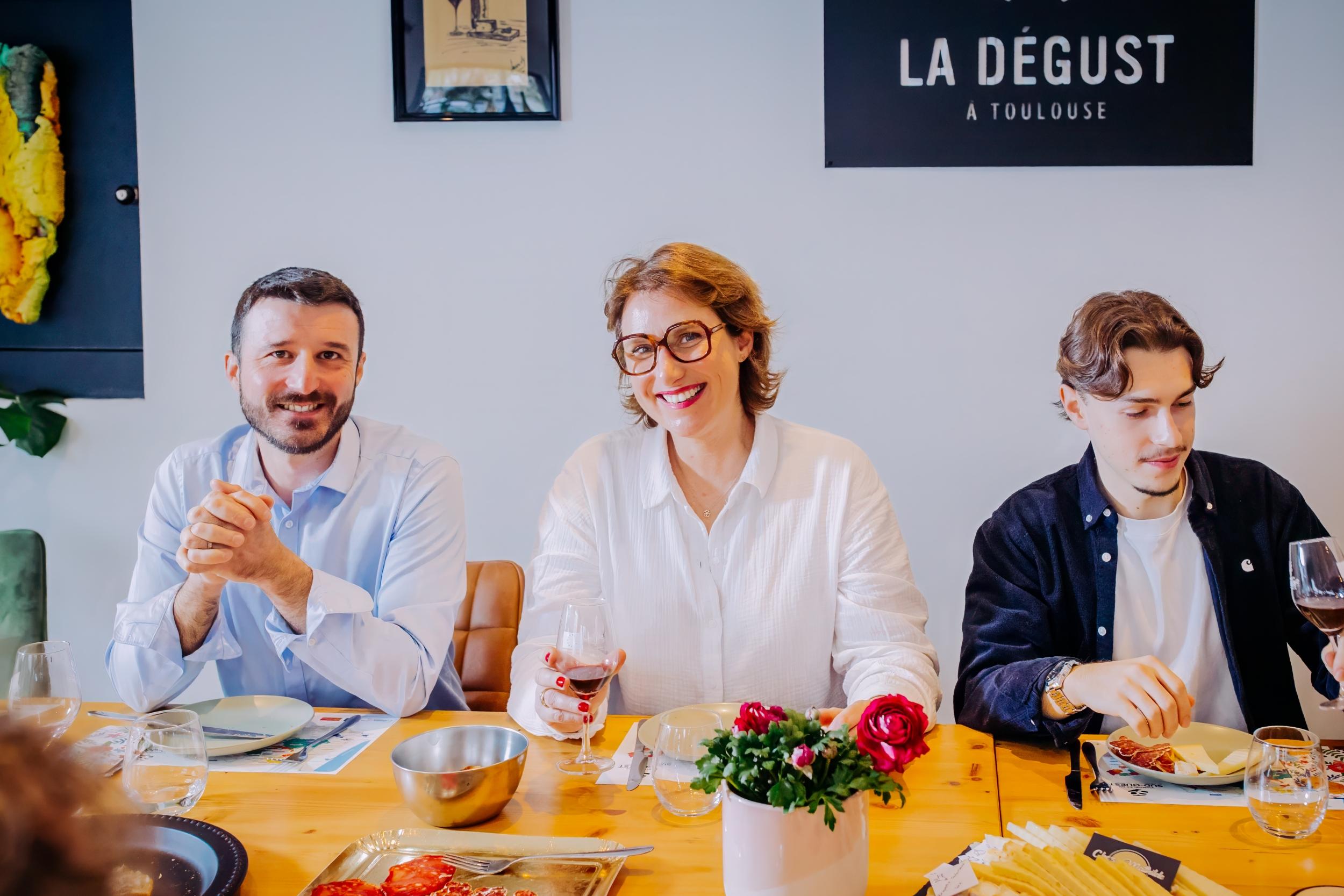 Goûtez les vins des régions de France accompagnés de fromage et charcuterie - Image n°3 - Wecandoo