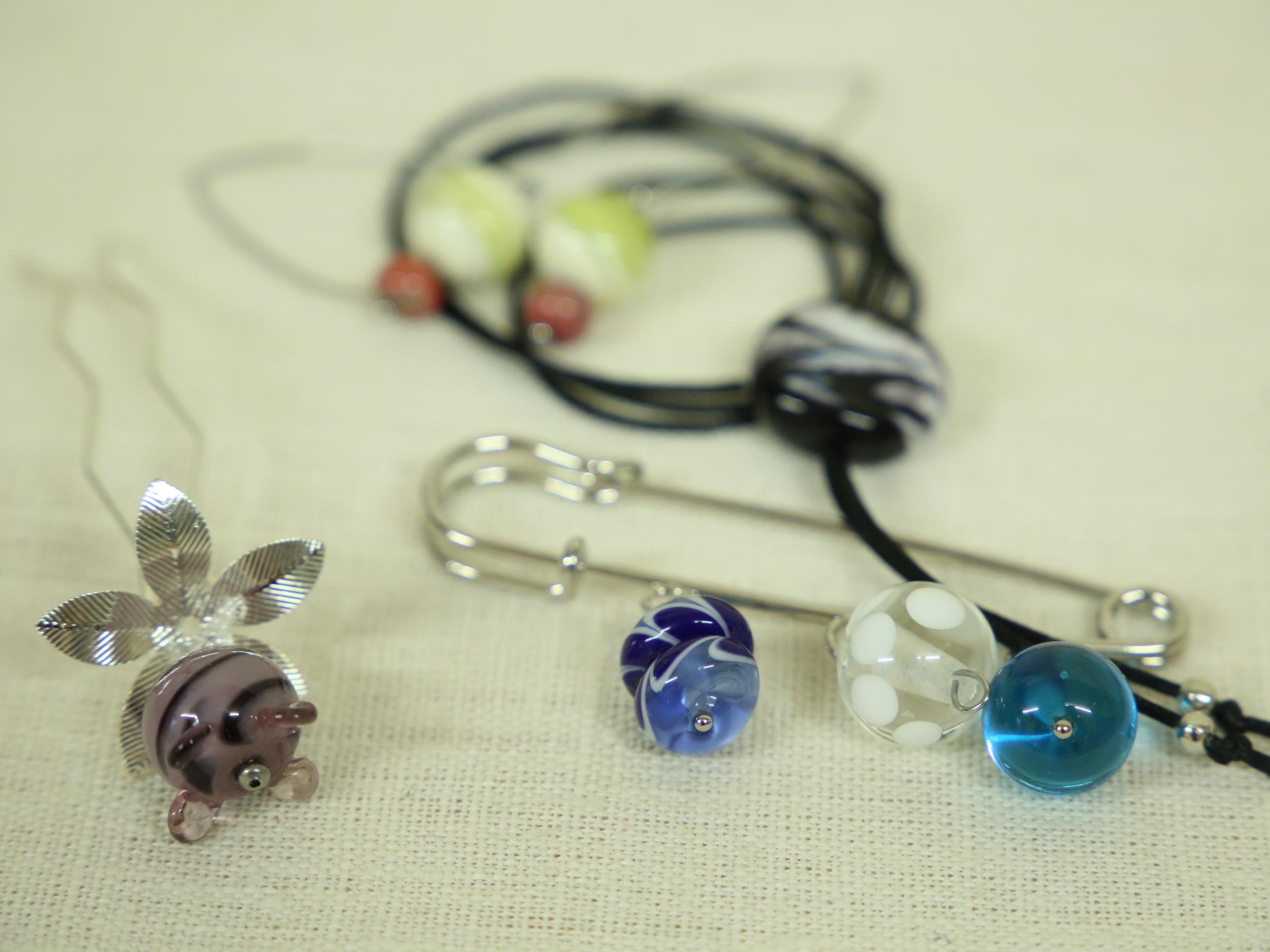 Créez vos bijoux en perles de verre - Afbeelding nr. 9 - Wecandoo