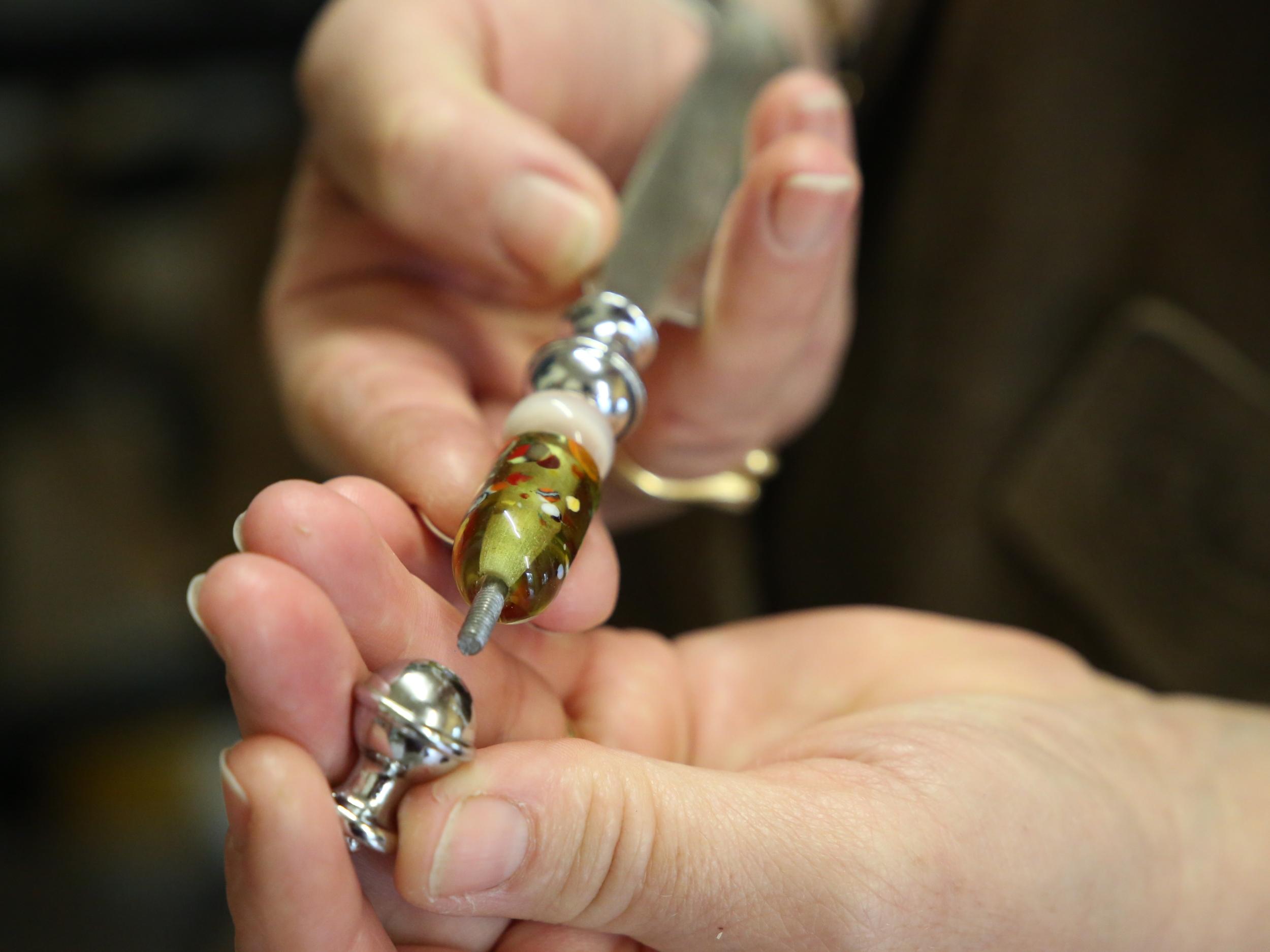 Créez vos bijoux en perles de verre - Afbeelding nr. 3 - Wecandoo