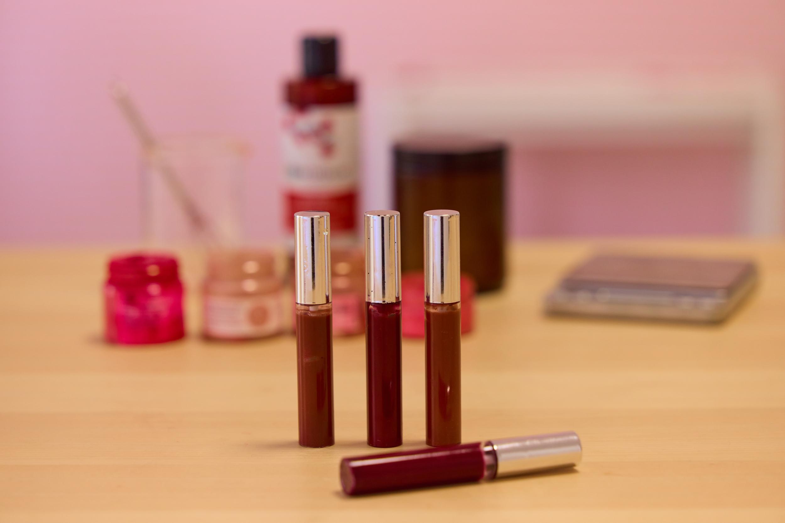 Créez votre gloss ou huile teintée avec Nathalie - Image n°4 - Wecandoo