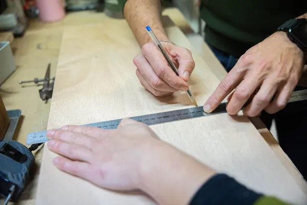 Fabriquez votre étagère murale design avec Eva - Afbeelding nr. 4 - Wecandoo