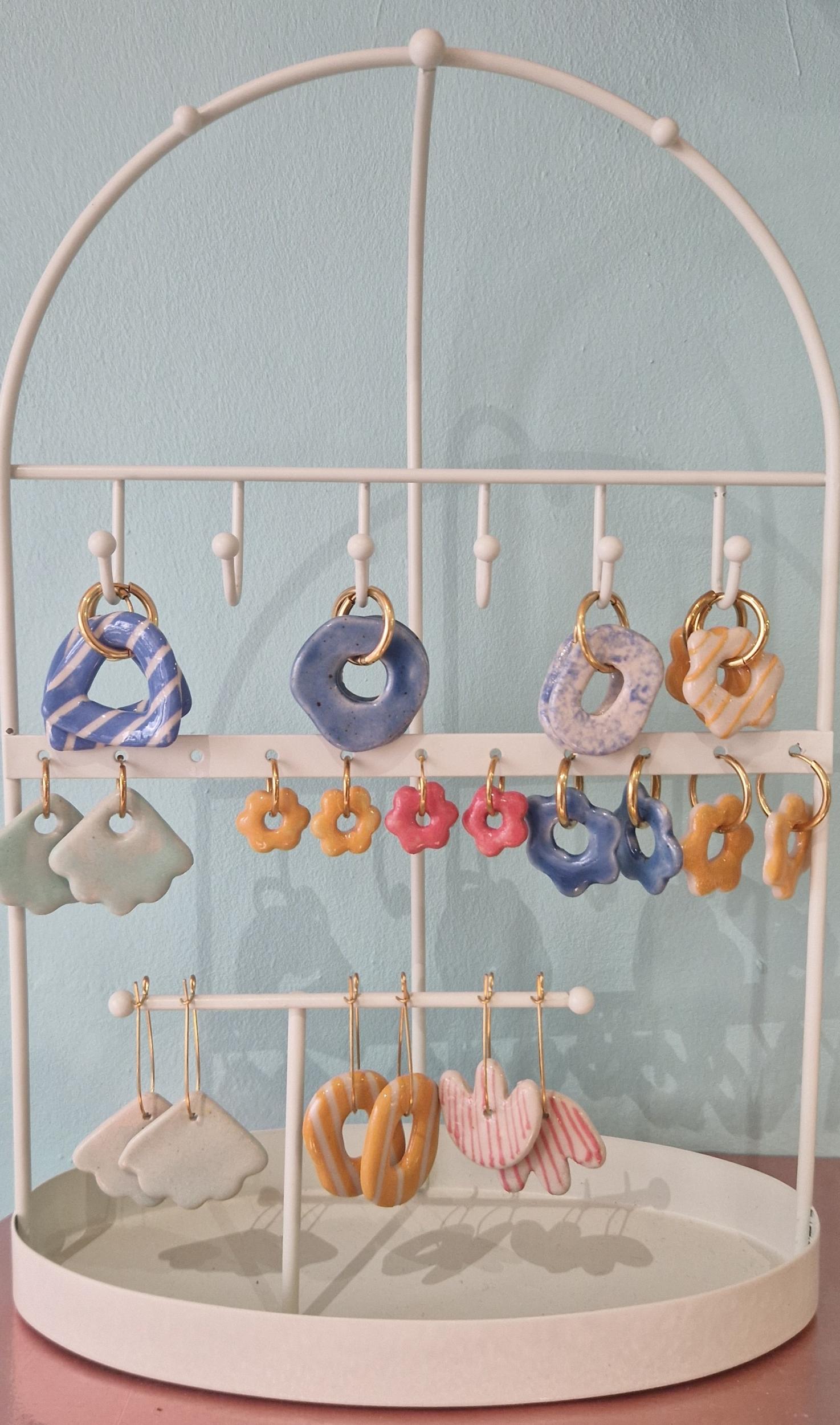 Créez vos boucles d'oreilles en céramique avec Cécile - Image n°11 - Wecandoo